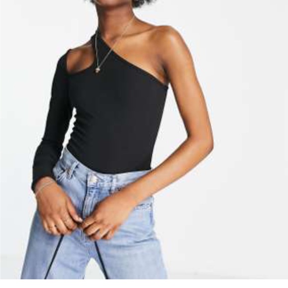 New Look Asymmetrical Bodysuit - Picture 1 of 3